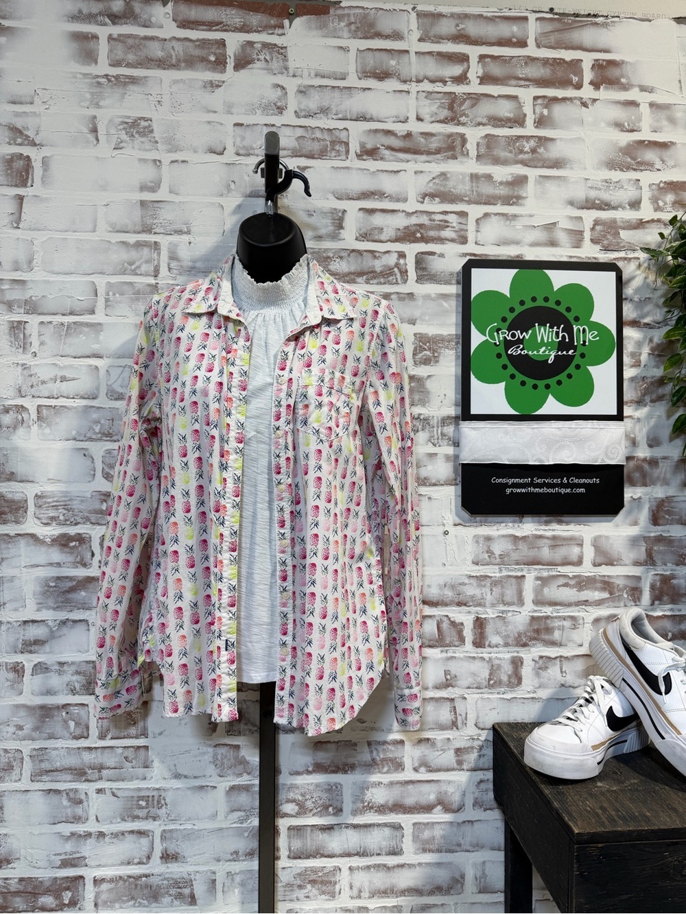 STYLUS White Shirt with Pink, Lime & Navy Pineapple Print medium